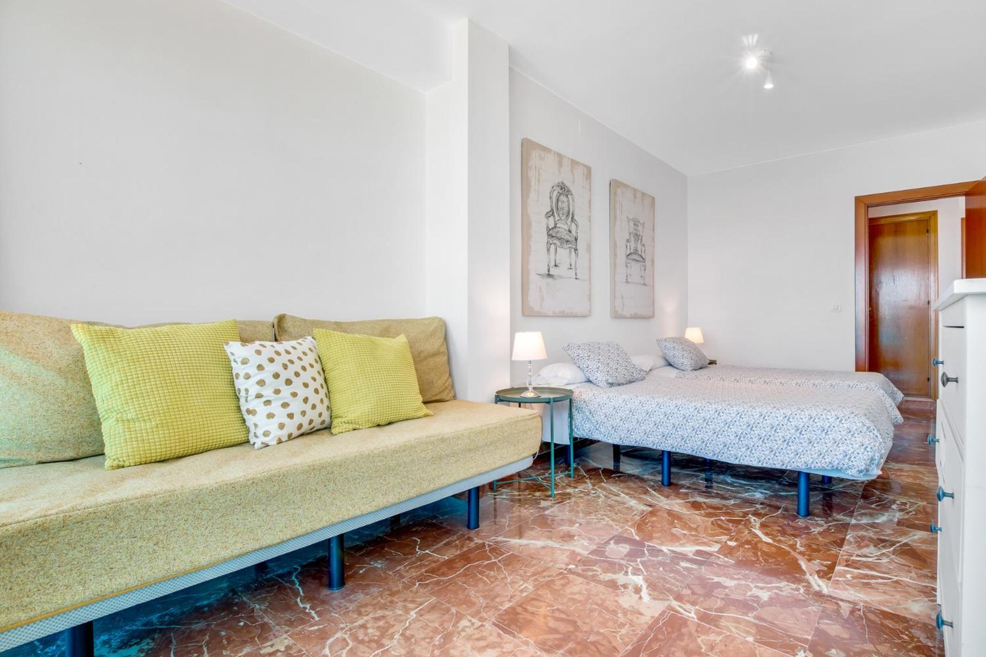 Apt Alameda De Colon Solo Familias Málaga Exterior foto