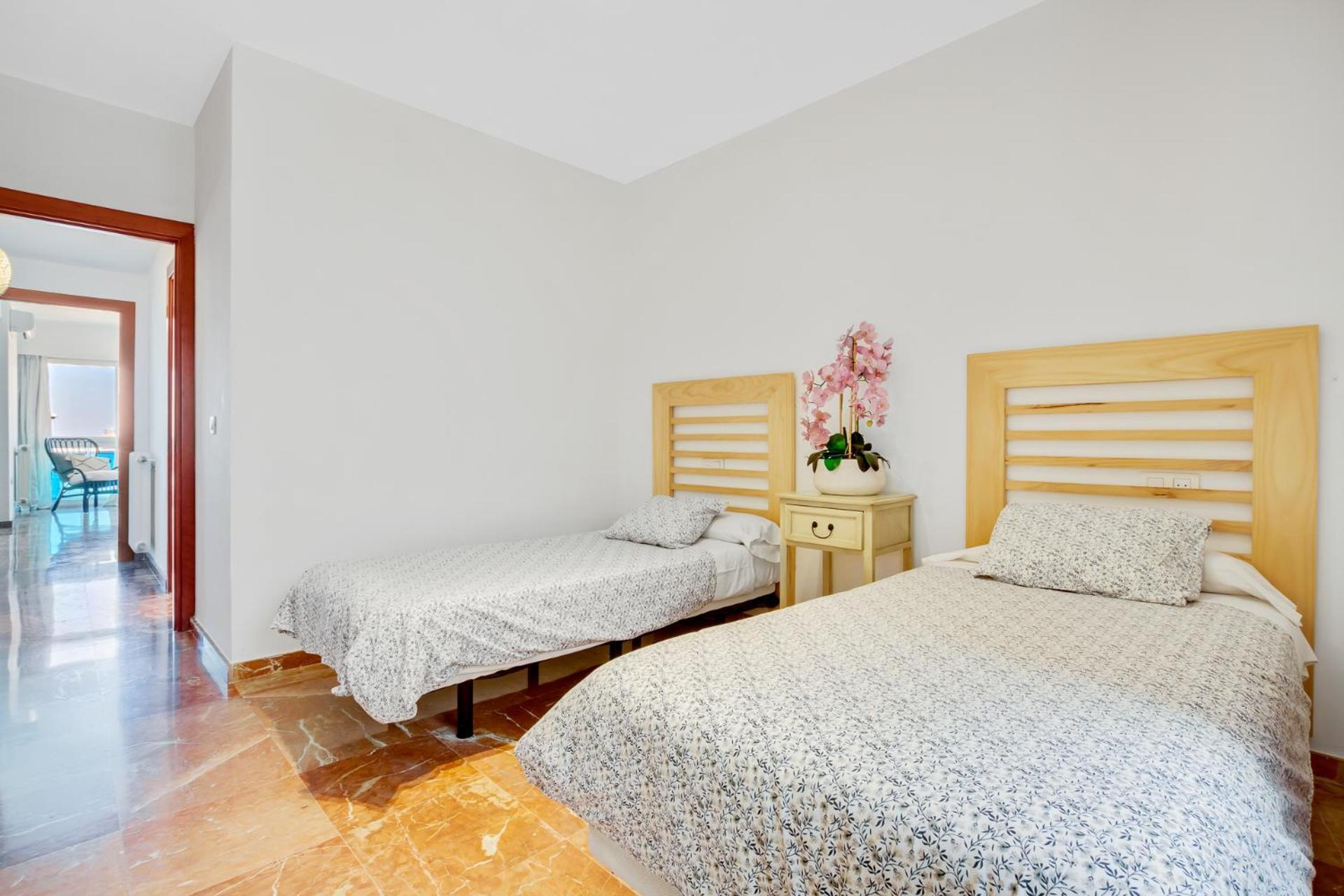 Apt Alameda De Colon Solo Familias Málaga Exterior foto